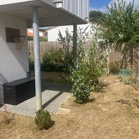 Appartement Calme, Jardin, 4 Pers, Proche Et Commerces, Parking, Normes Handicapés - Fr-1-494-167 *